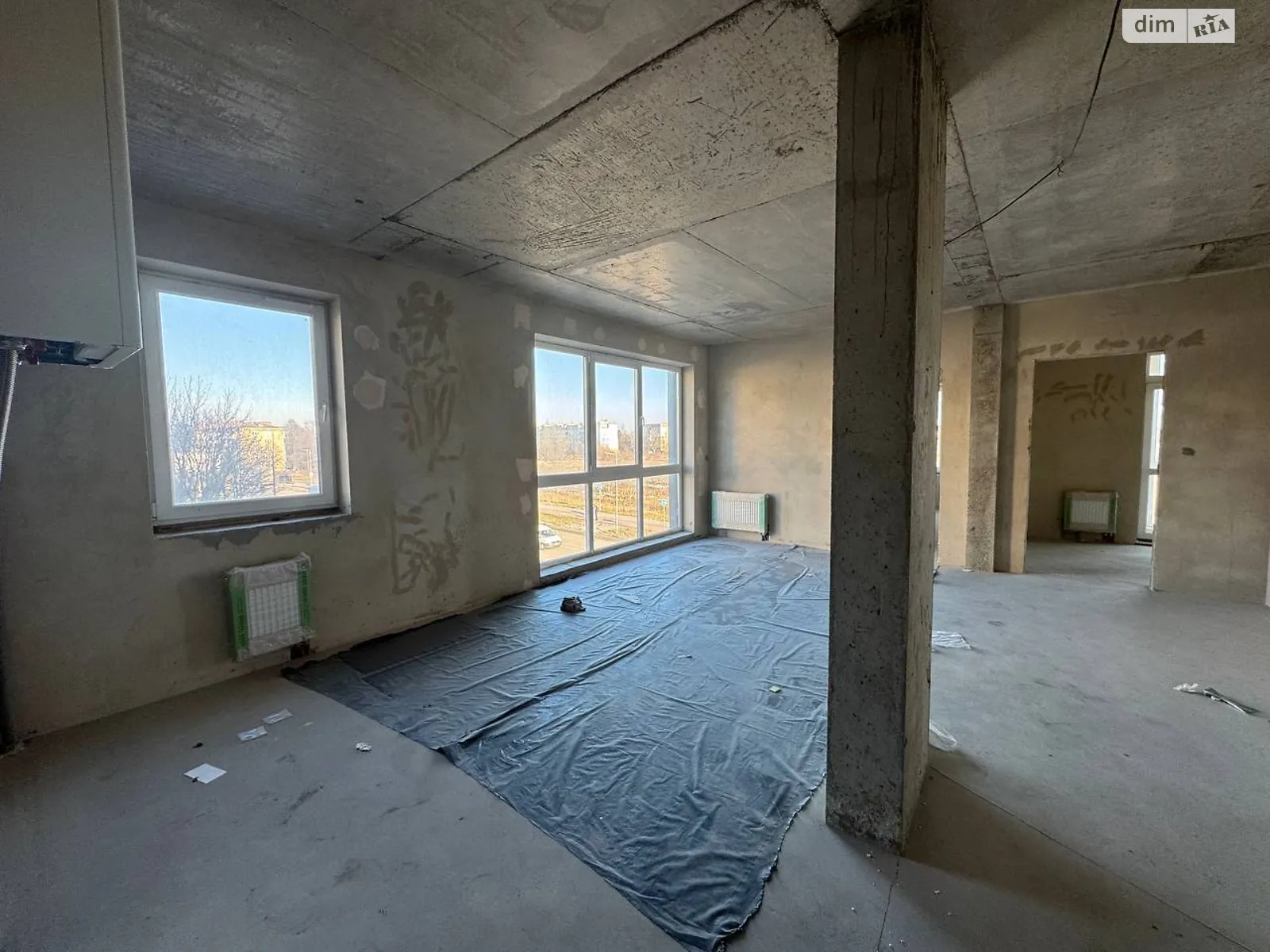 Продается 3-комнатная квартира 85.5 кв. м в Ровно, цена: 77000 $ - фото 1