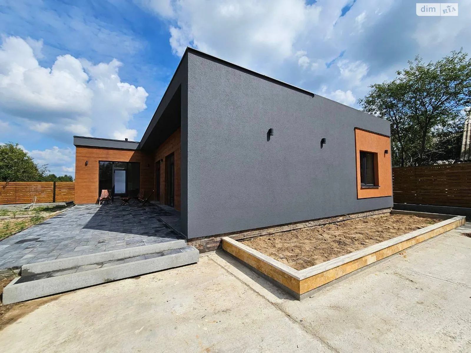 Продается одноэтажный дом 129 кв. м с террасой, цена: 129000 $ - фото 1
