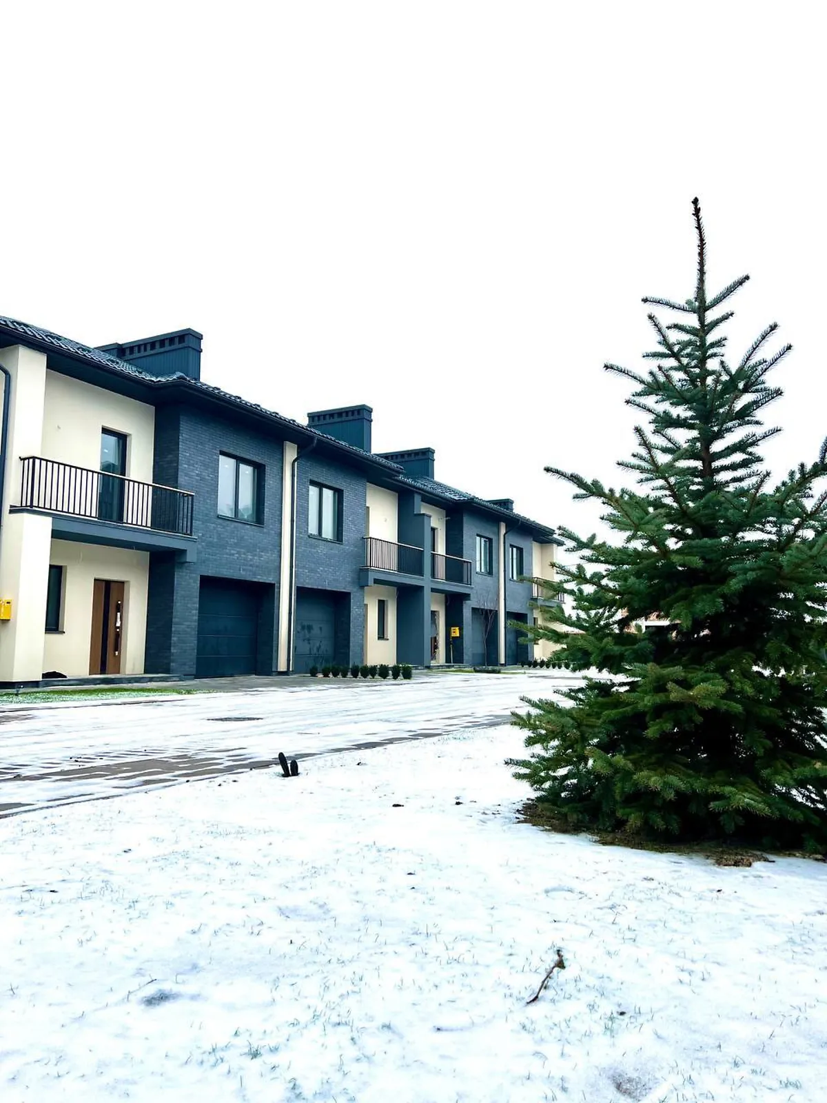 ул. Вывозная Криховцы (Ивано-Франковск) ЖК Family Town, цена: 110000 $ - фото 1