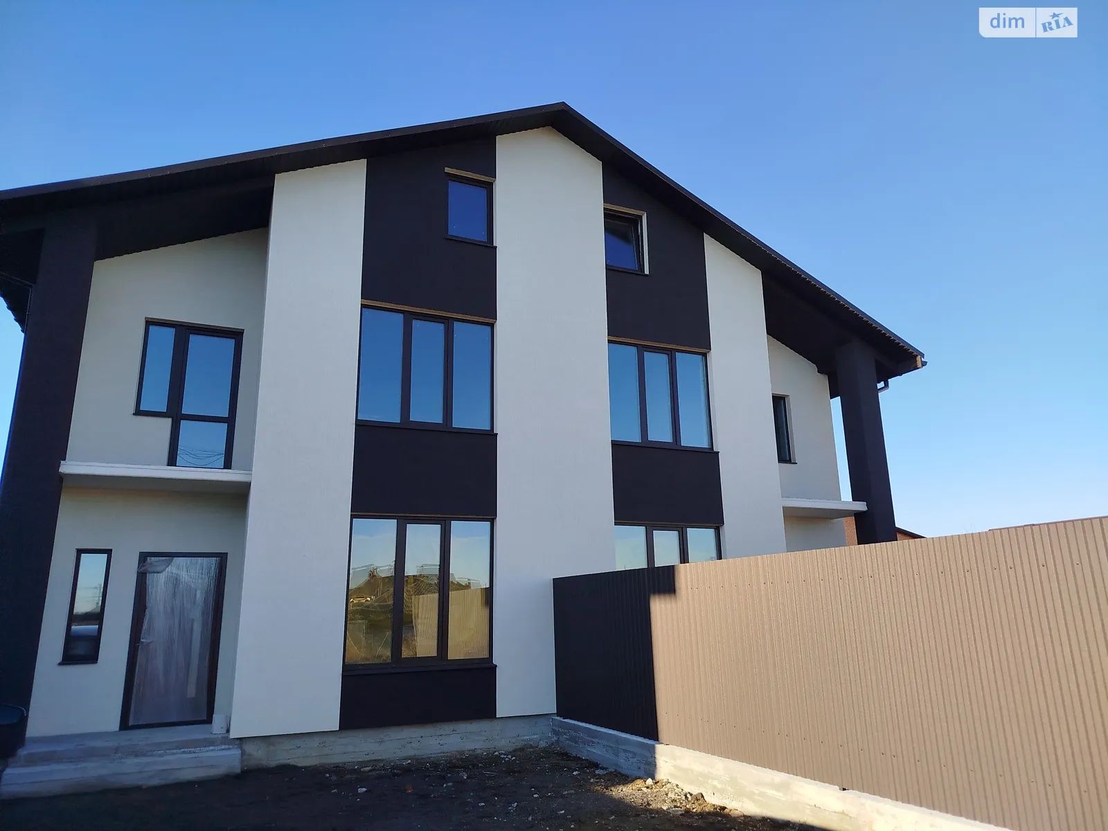 Продається частина будинку 90 кв. м з верандою, цена: 85000 $ - фото 1