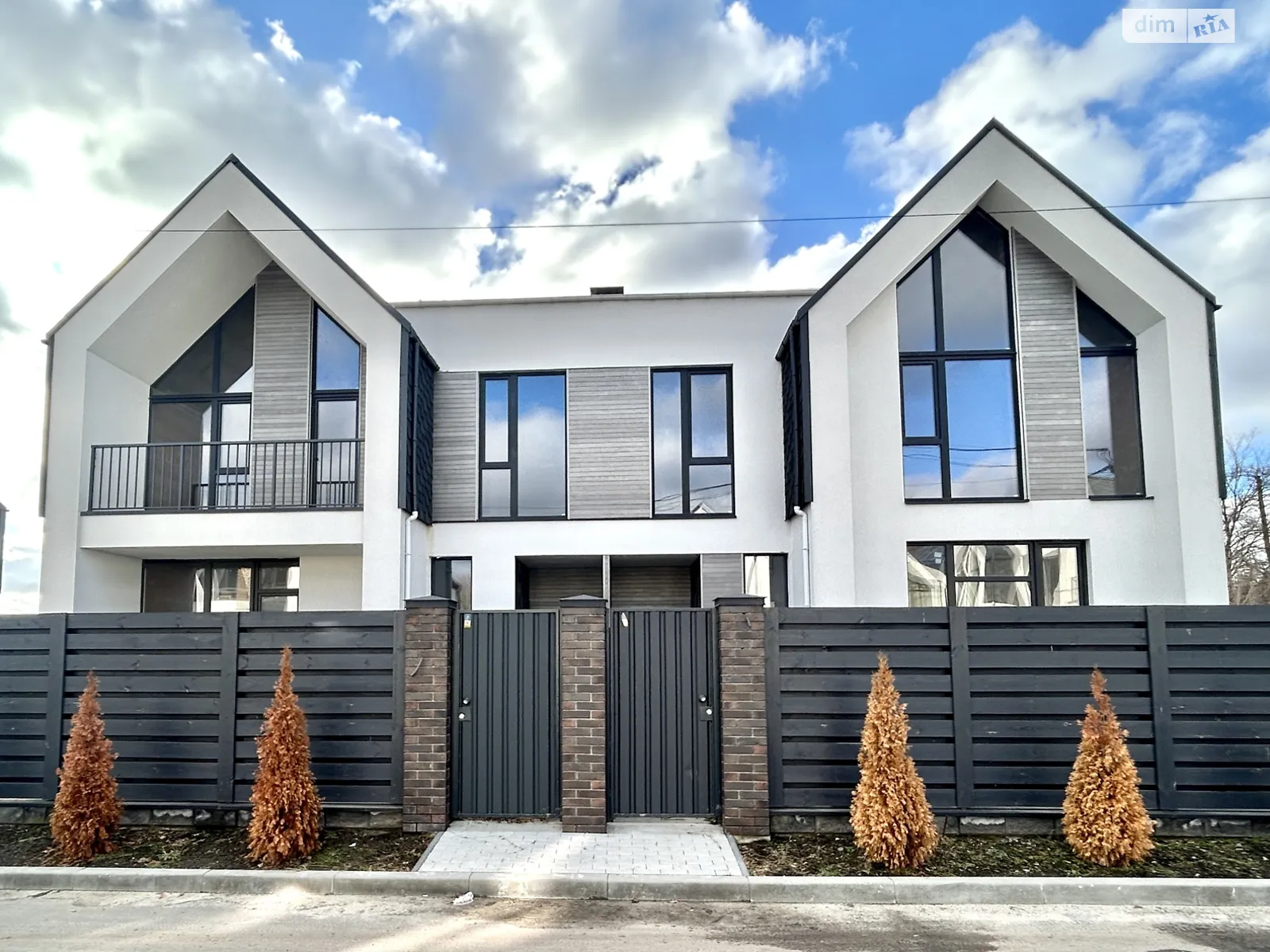 Продається частина будинку 144.2 кв. м з банею/сауною, цена: 125000 $ - фото 1