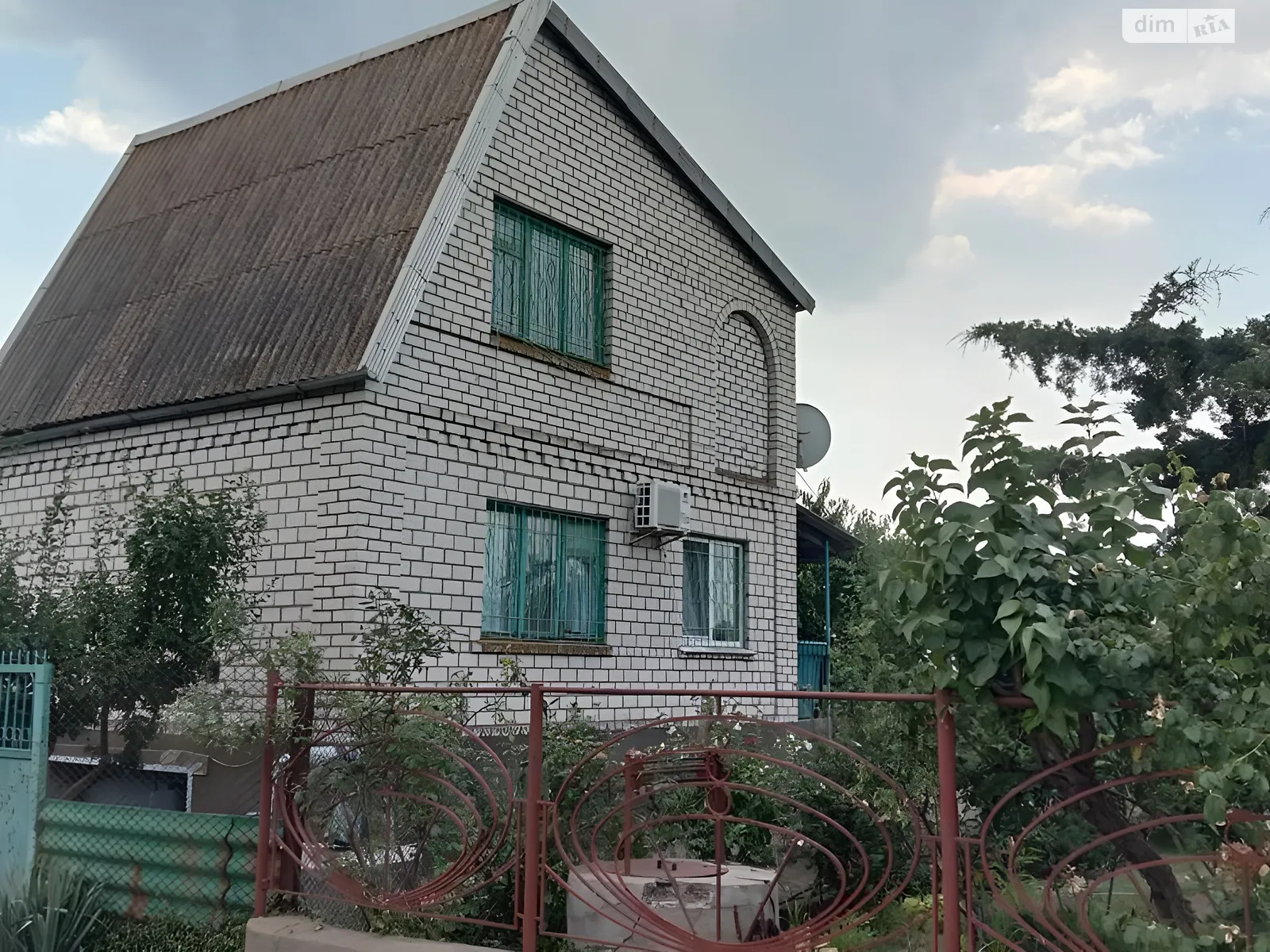 Продается дом на 2 этажа 112 кв. м с беседкой, цена: 15000 $ - фото 1