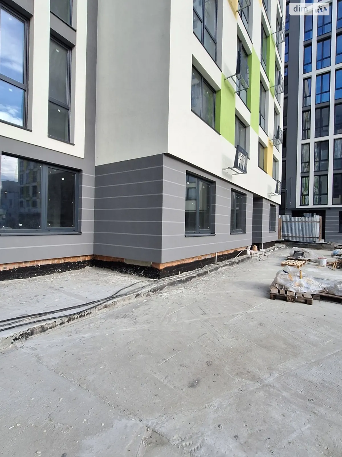 Продається 3-кімнатна квартира 85.99 кв. м у Львові - фото 1