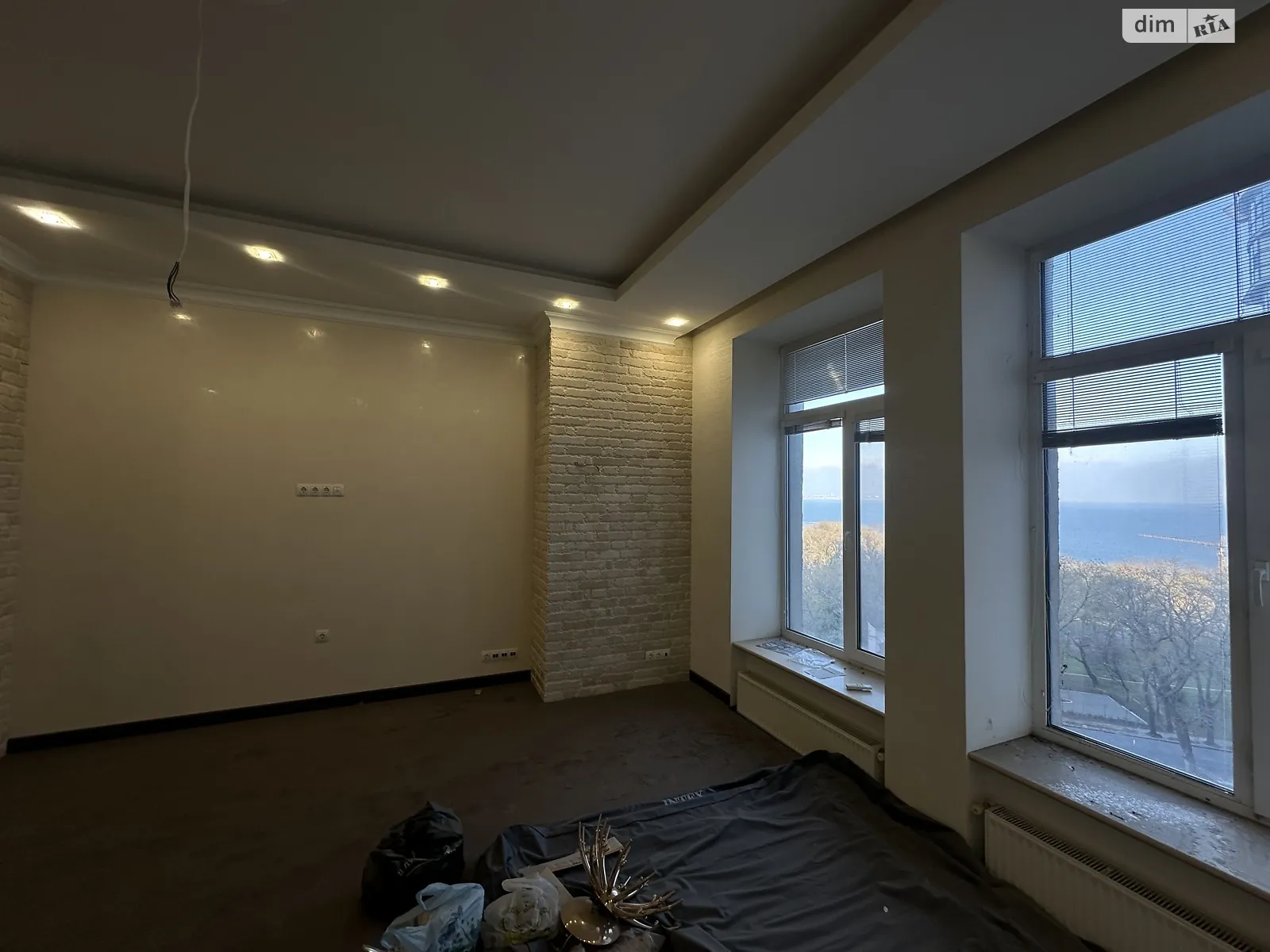 Продается 2-комнатная квартира 160 кв. м в Одессе, цена: 300000 $ - фото 1