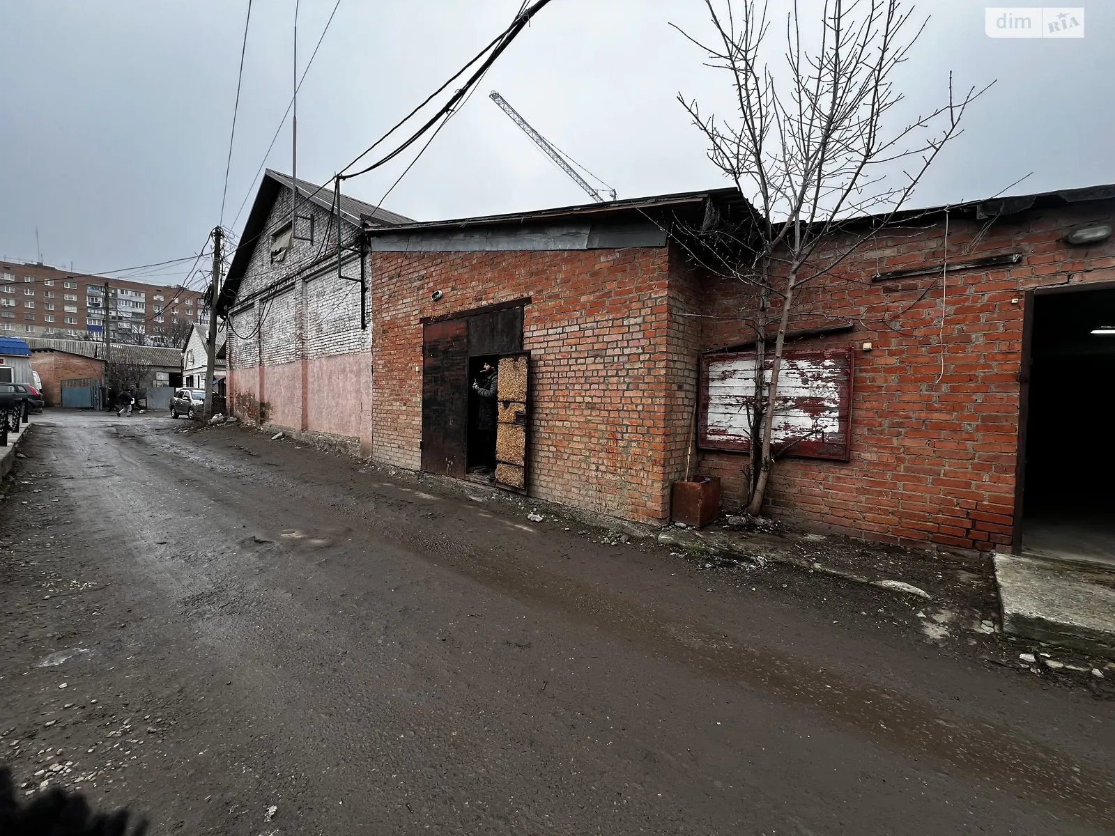 Сдается в аренду объект сферы услуг 105 кв. м в 1-этажном здании, цена: 18375 грн - фото 1