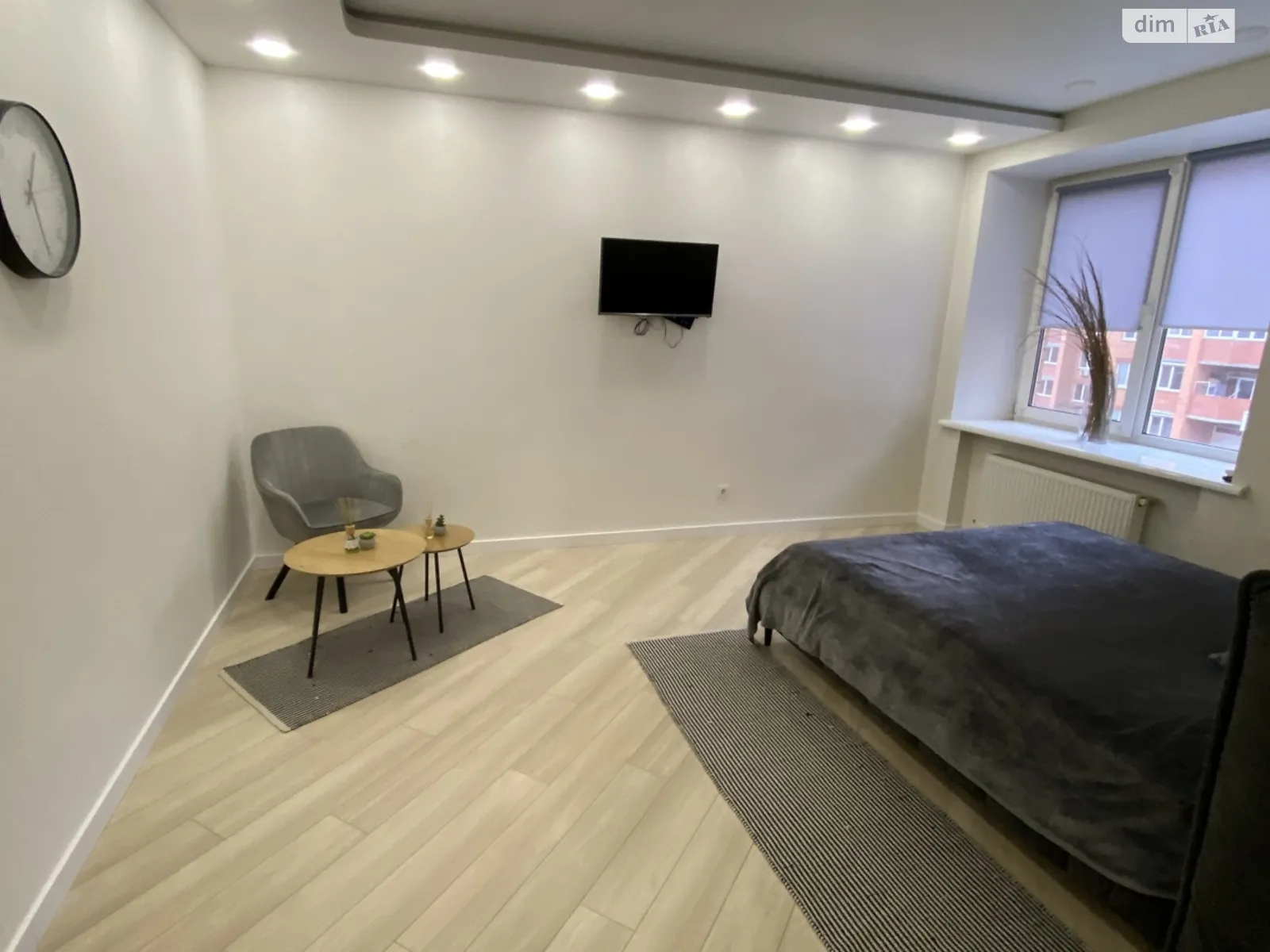 Продается 1-комнатная квартира 40 кв. м в Ирпене, ул. Университетская(Карла Маркса), 2/1 - фото 1