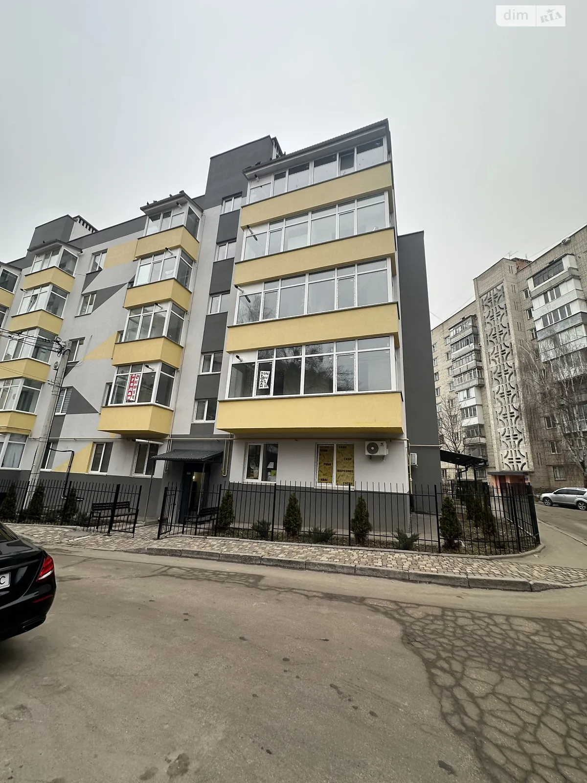 Продается 1-комнатная квартира 65 кв. м в Виннице, ул. Полевая, 8 - фото 1