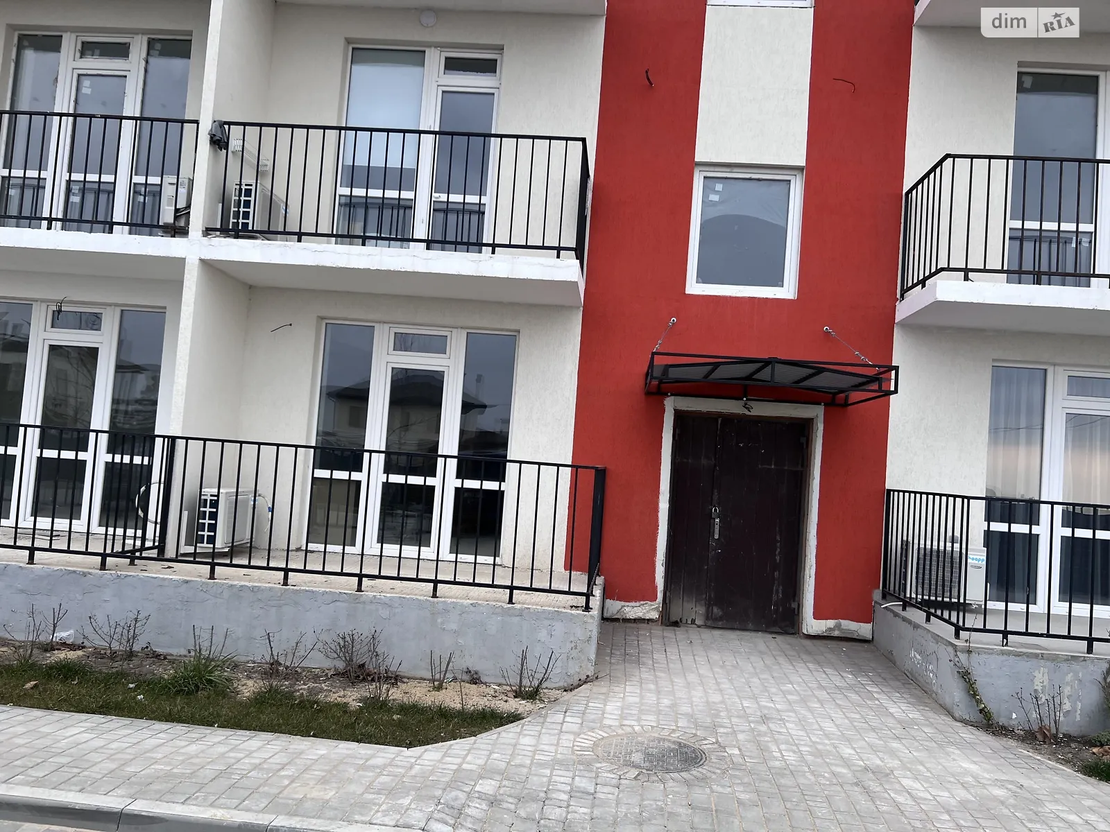 Продается 1-комнатная квартира 24.5 кв. м в Южному, ул. Иванова, 33 - фото 1