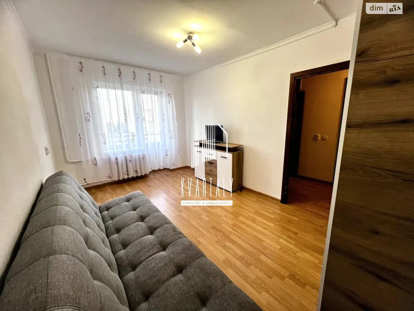 Здається в оренду 1-кімнатна квартира 29 кв. м у Києві, просп. Оболонський, 34В - фото 1