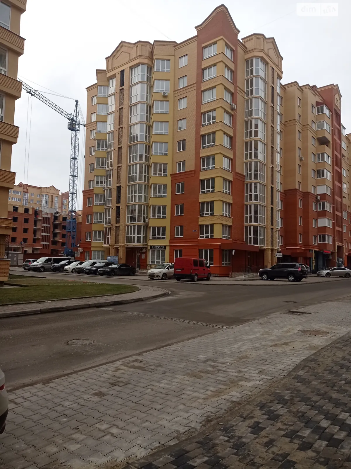 Здається в оренду приміщення вільного призначення 65 кв. м в 10-поверховій будівлі, цена: 500 $ - фото 1