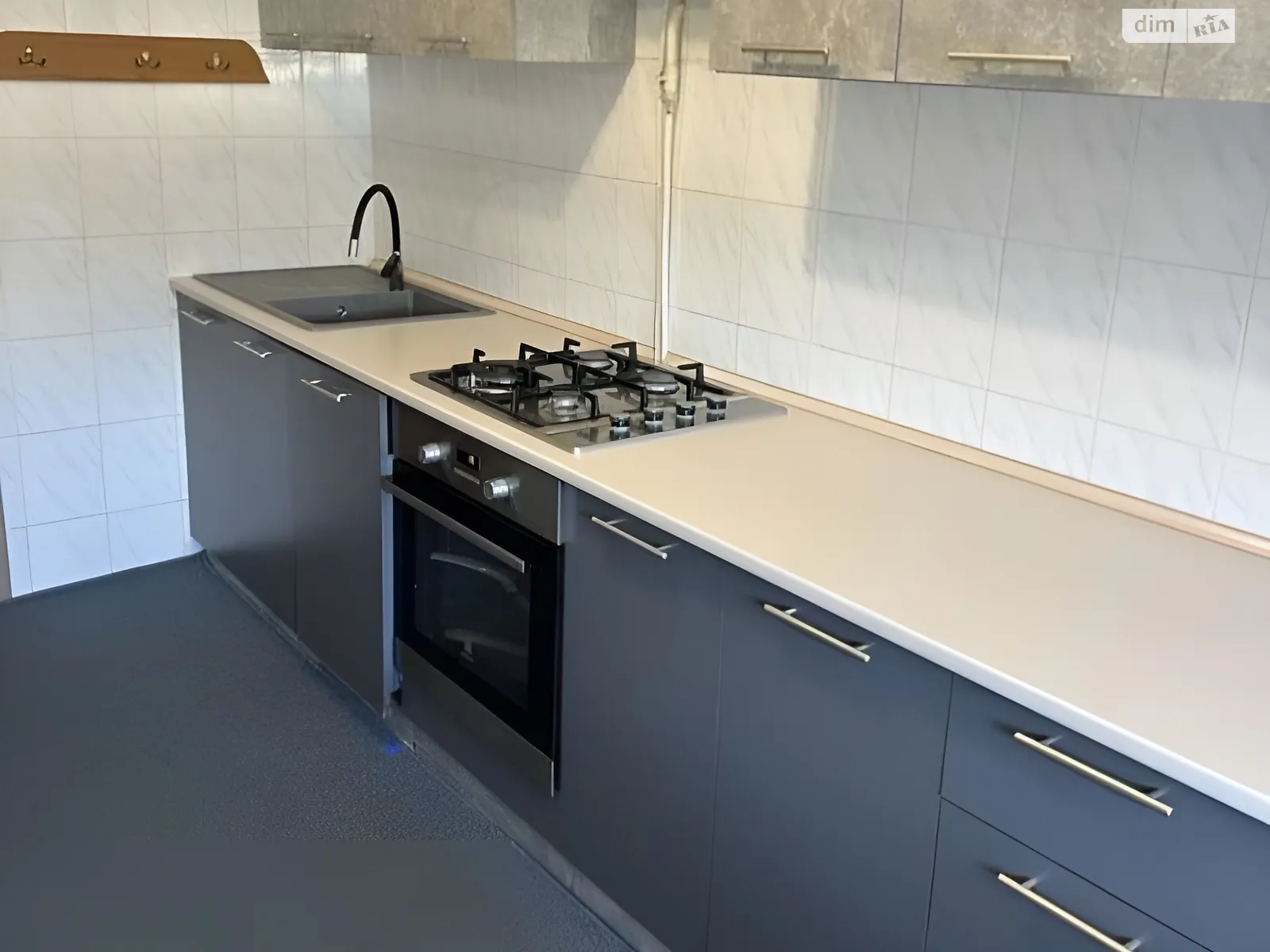 Продается одноэтажный дом 140 кв. м с подвалом, цена: 55000 $ - фото 1