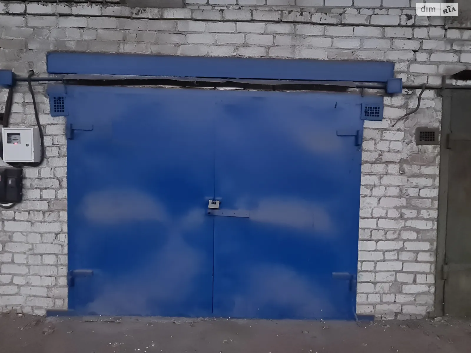 Продається окремий гараж під легкове авто на 18 кв. м, цена: 5000 $ - фото 1