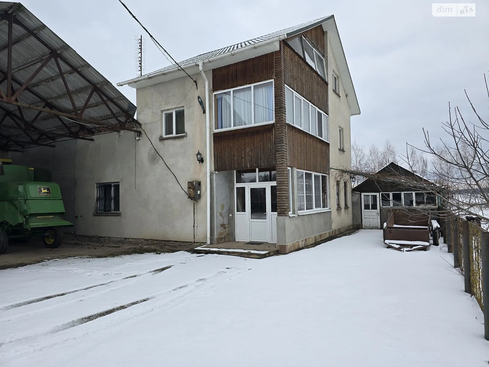 Продается дом на 3 этажа 167.4 кв. м с участком, цена: 260000 $ - фото 1