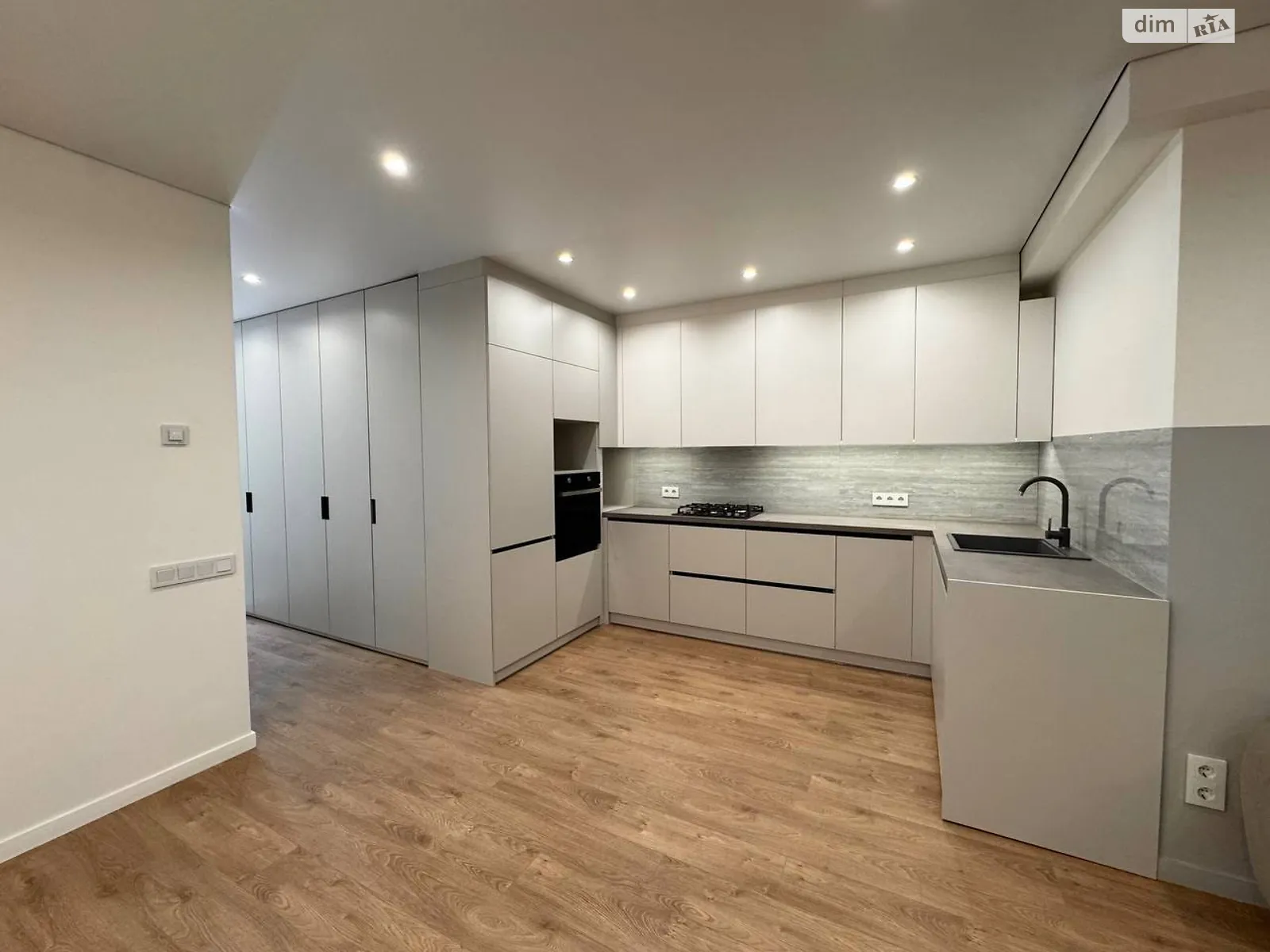 Продается 2-комнатная квартира 73 кв. м в, цена: 112000 $ - фото 1