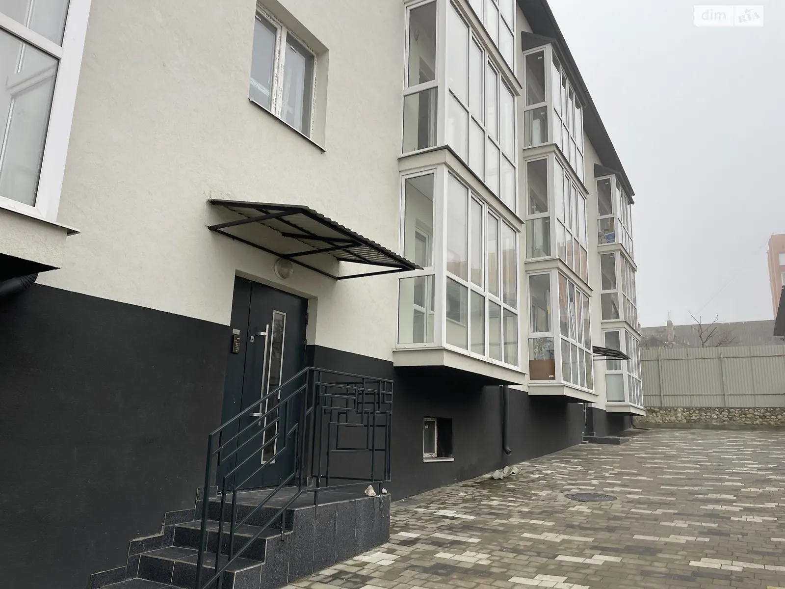 1-кімнатна квартира 51 кв. м у Тернополі, вул. Циганська - фото 1