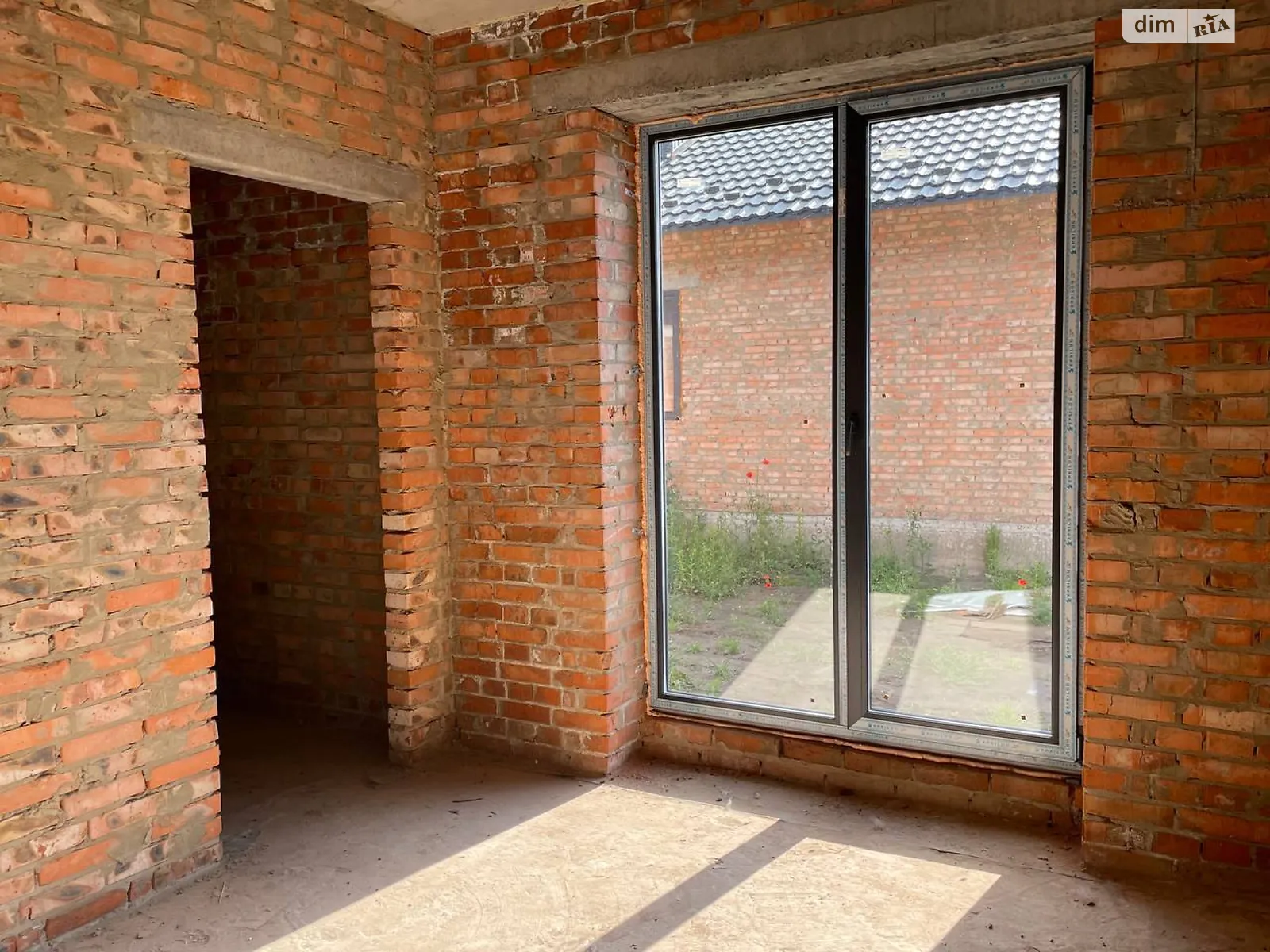 Продається одноповерховий будинок 150 кв. м з гаражем, цена: 53000 $ - фото 1