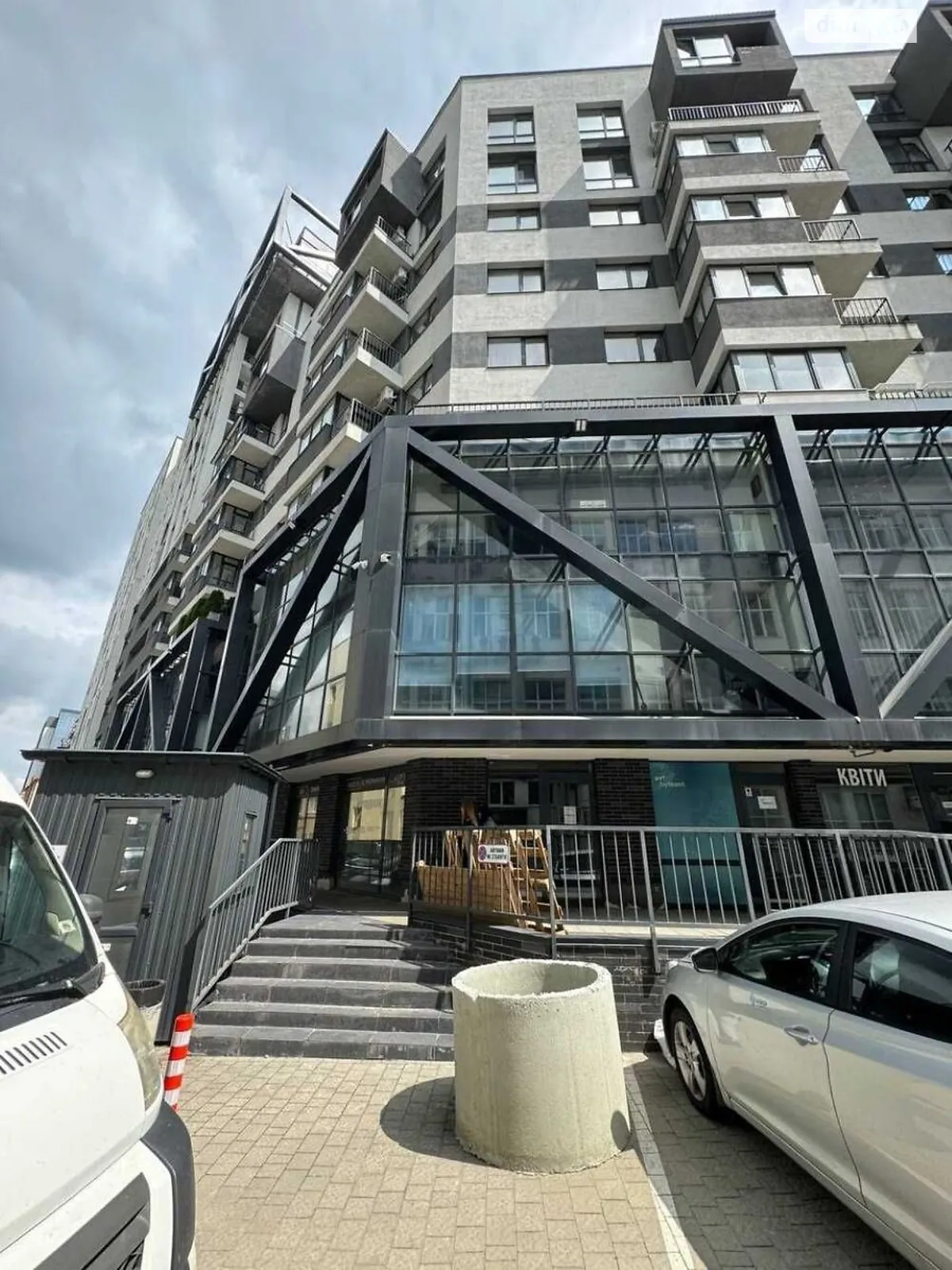 Продается офис 152 кв. м в бизнес-центре, цена: 33500800 $ - фото 1