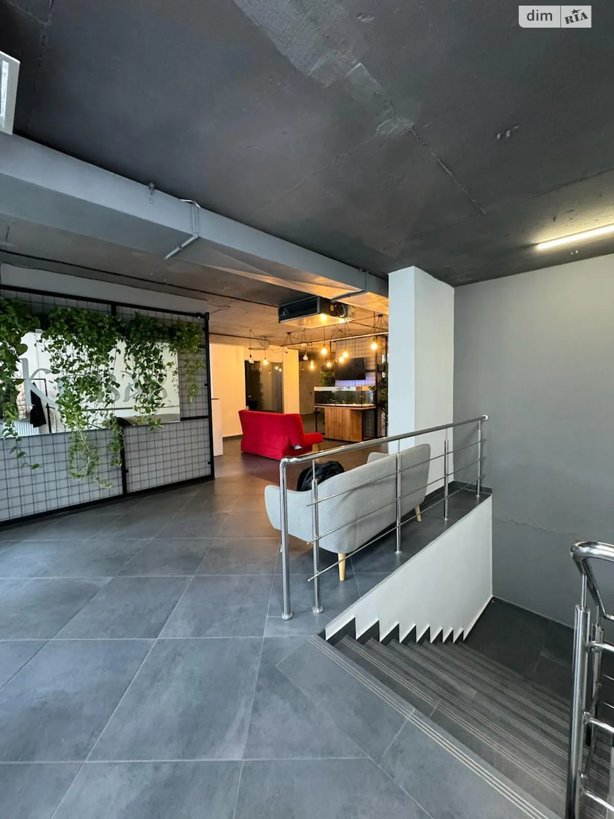 Продається об'єкт сфери послуг 260 кв. м в 9-поверховій будівлі, цена: 377000 $ - фото 1