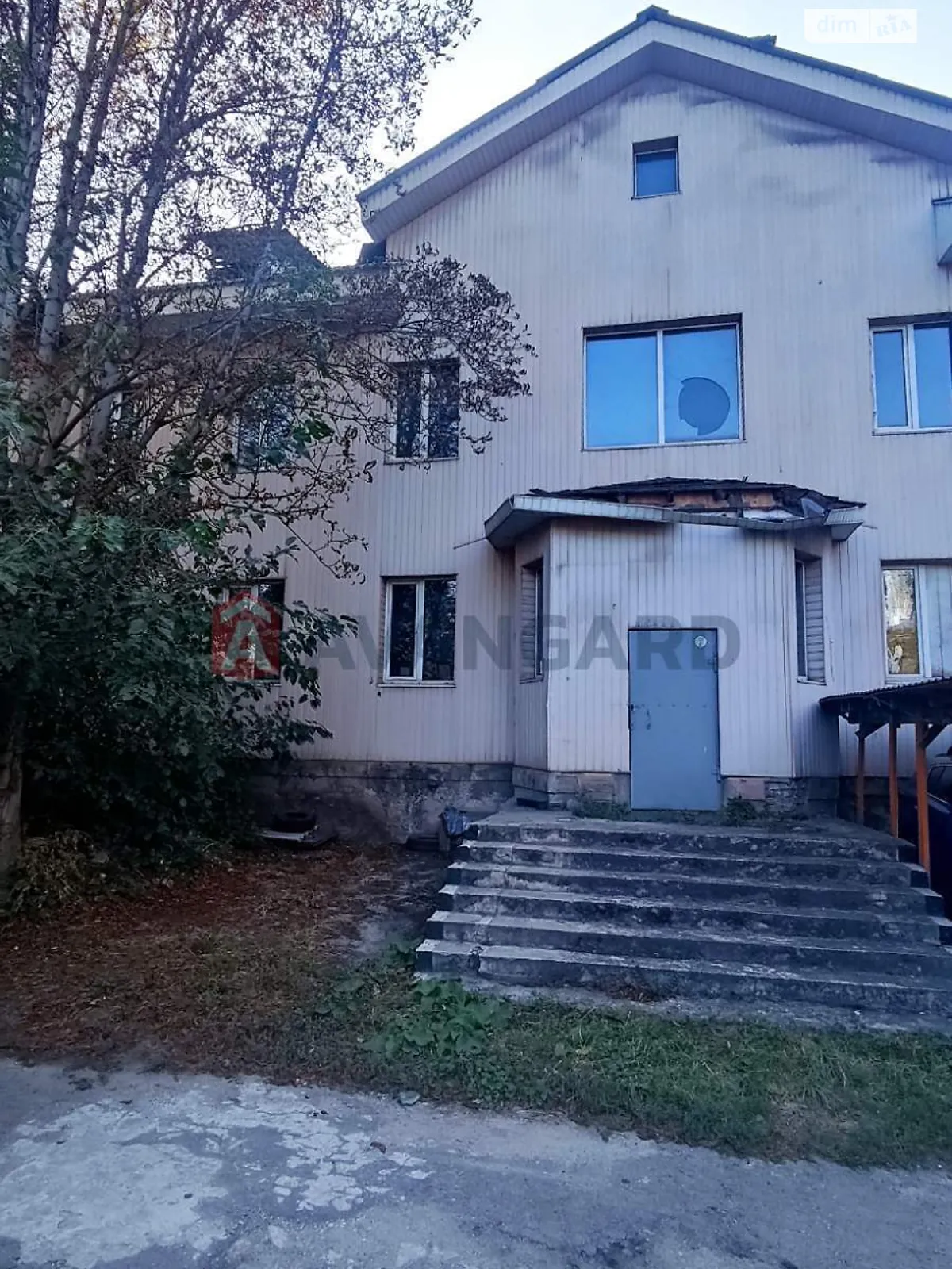Продается объект сферы услуг 1200 кв. м в 2-этажном здании, цена: 53999 $ - фото 1