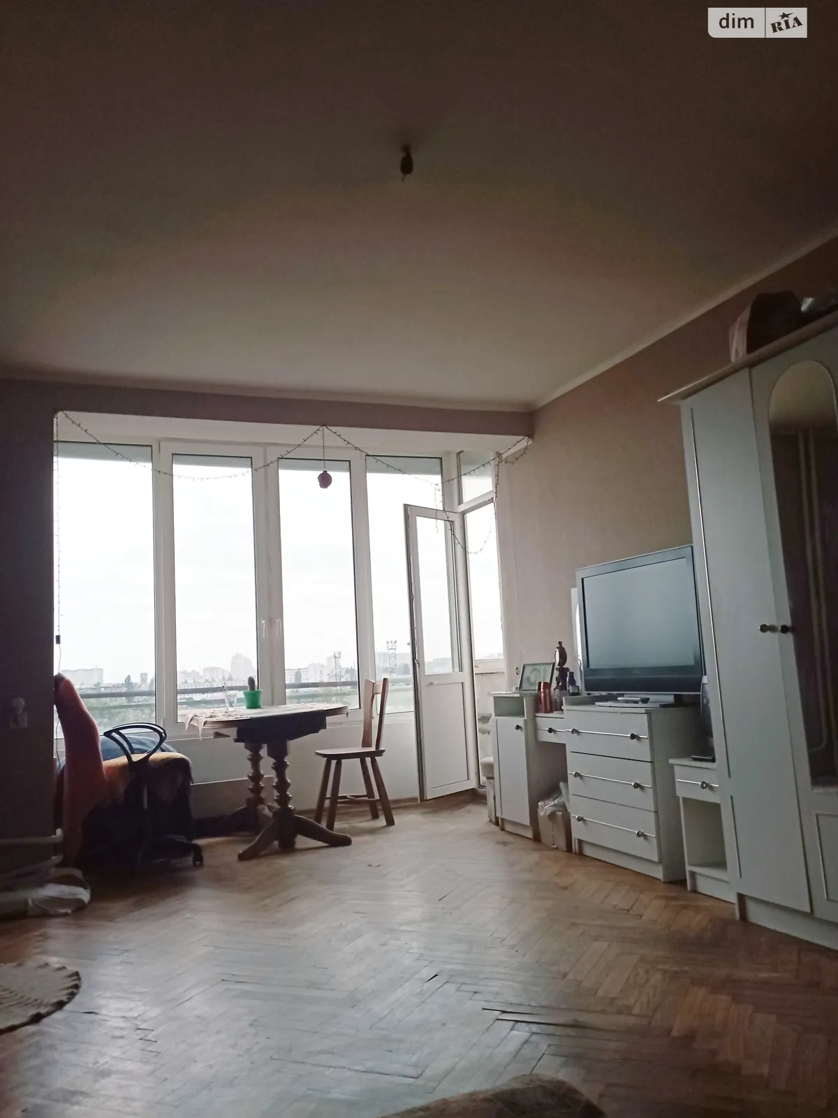 Продается 1-комнатная квартира 45 кв. м в Киеве, ул. Алма-Атинская, 34 - фото 1
