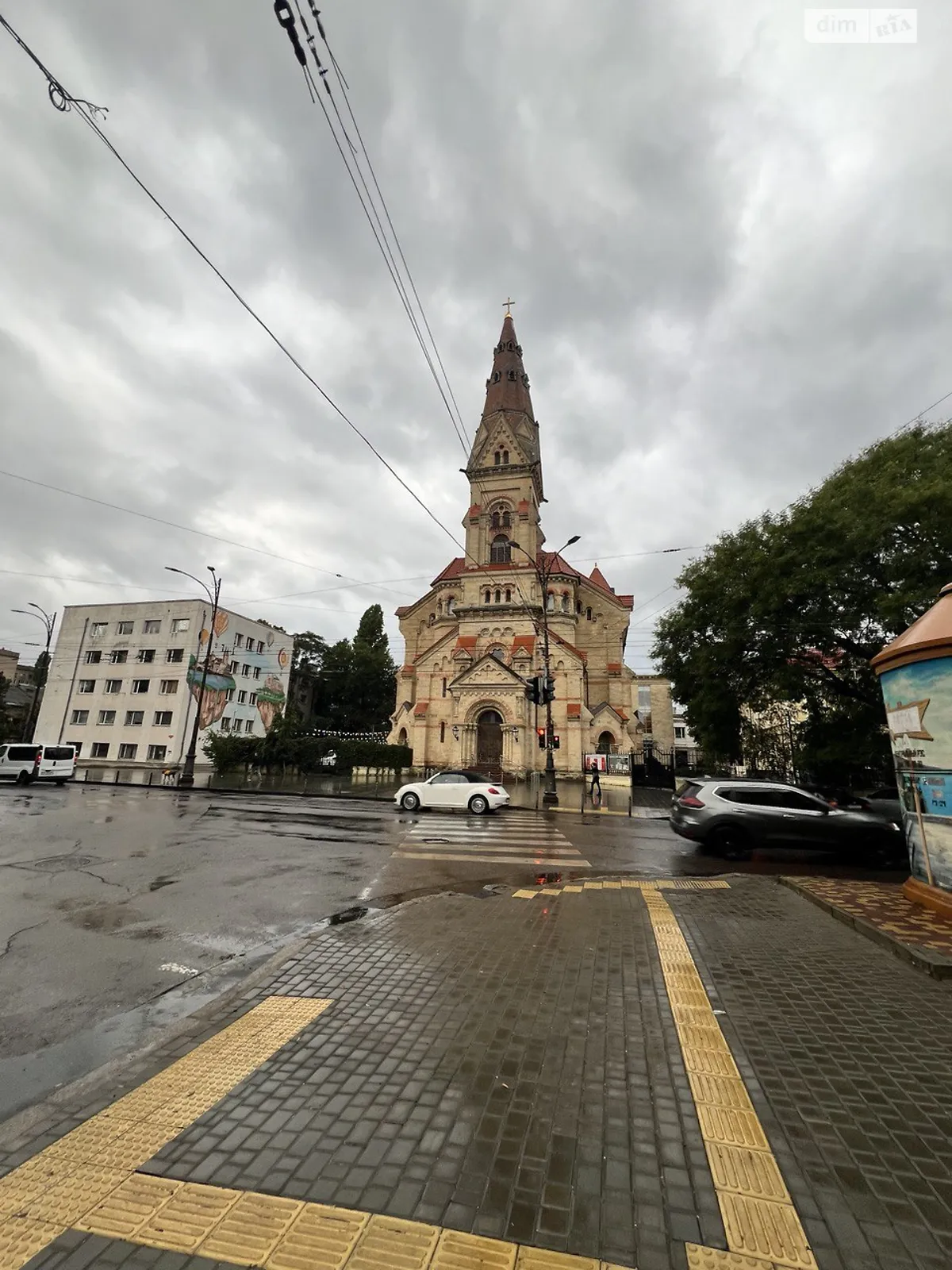 Продается 5-комнатная квартира 94.4 кв. м в Одессе, ул. Нежинская, 40 - фото 1