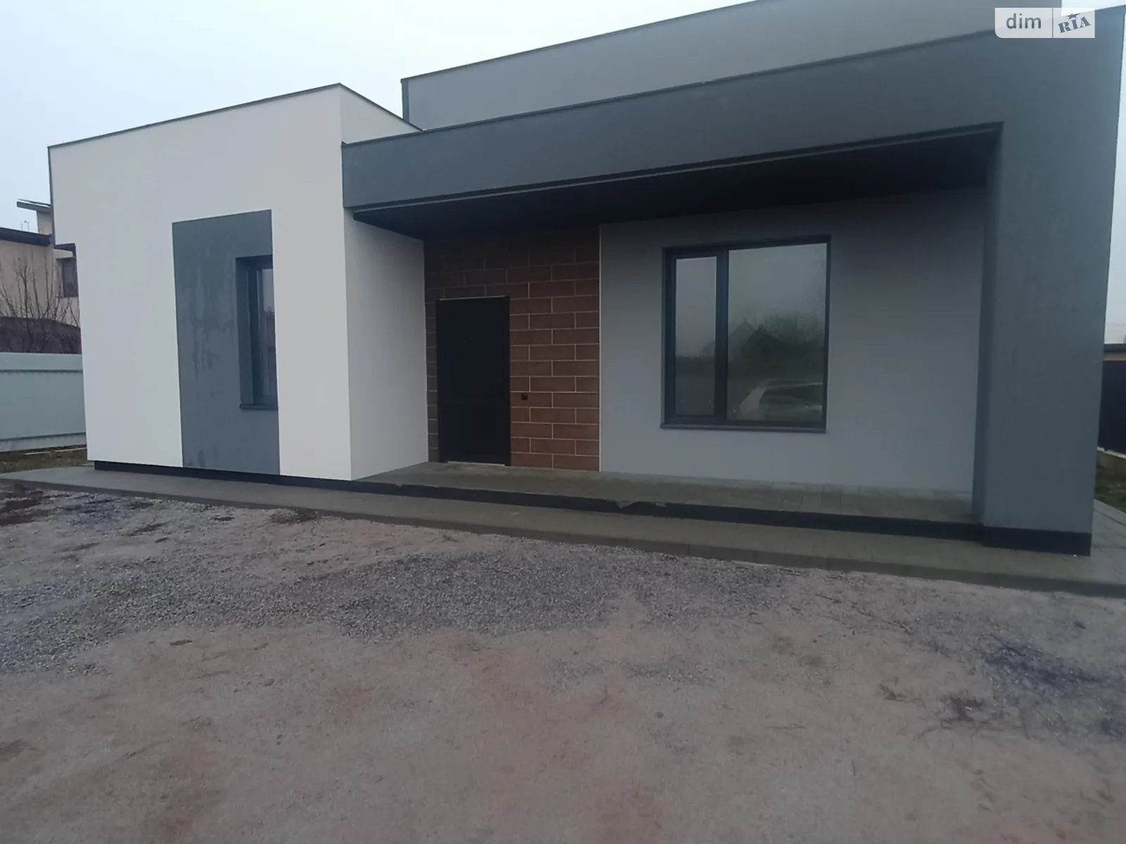 Продається одноповерховий будинок 117 кв. м з каміном, цена: 105000 $ - фото 1