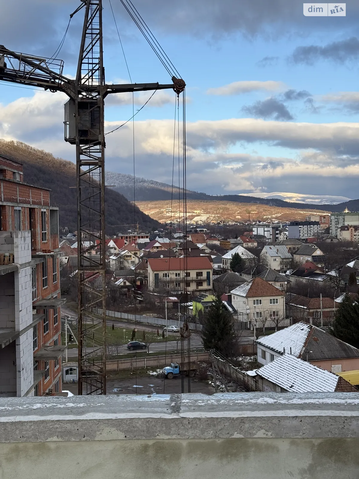 Продается 3-комнатная квартира 92.92 кв. м в Мукачеве, ул. Ужгородская, 165А - фото 1