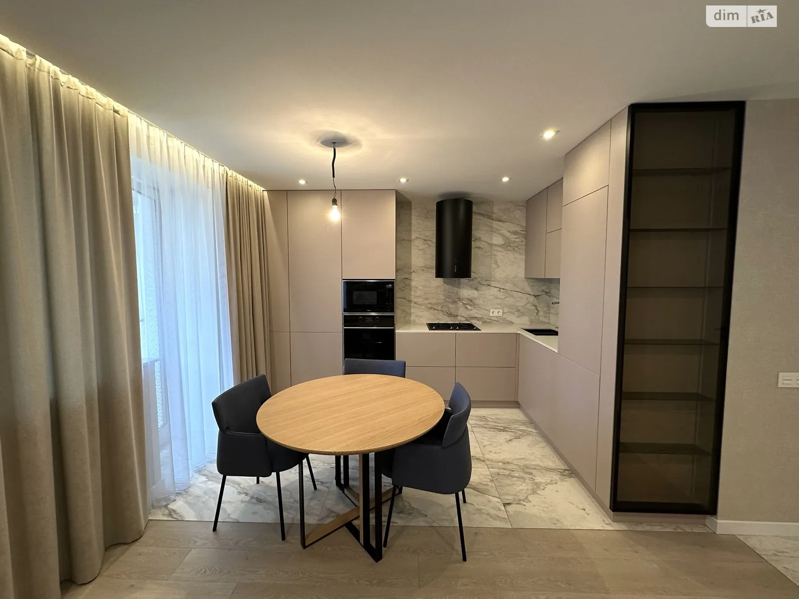 Продается 3-комнатная квартира 84.5 кв. м в Полтаве, ул. Антона Грицая(Ляхова), 10 - фото 1