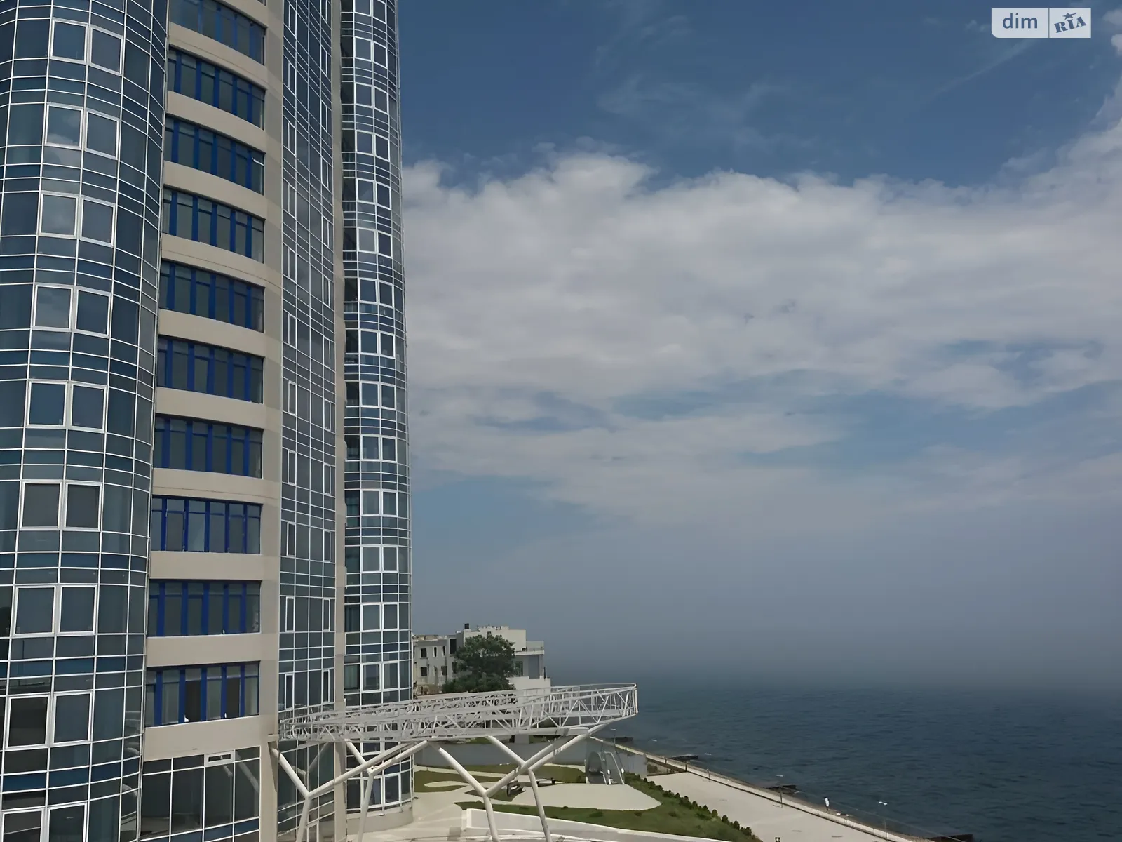 Продается 2-комнатная квартира 131 кв. м в Одессе, пер. Мореходный - фото 1