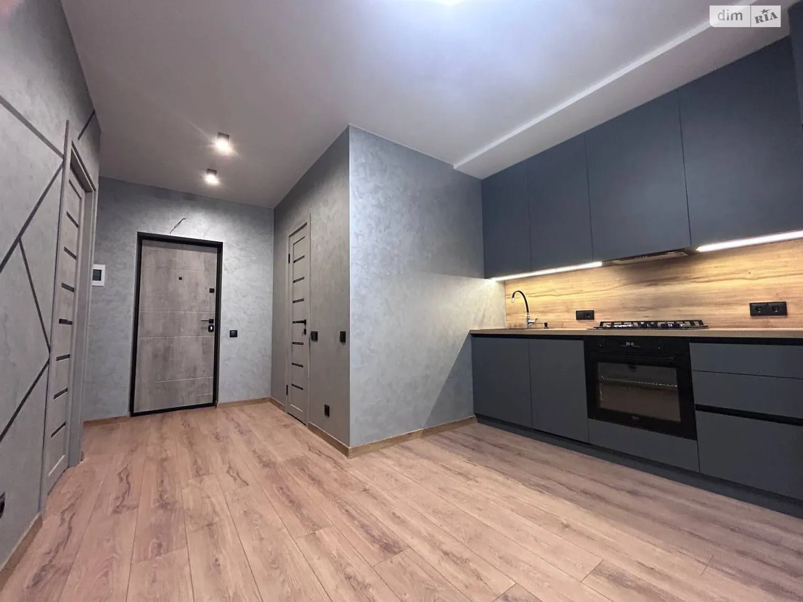 Продается 1-комнатная квартира 40.5 кв. м в Ровно, ул. Соборная, 285И - фото 1