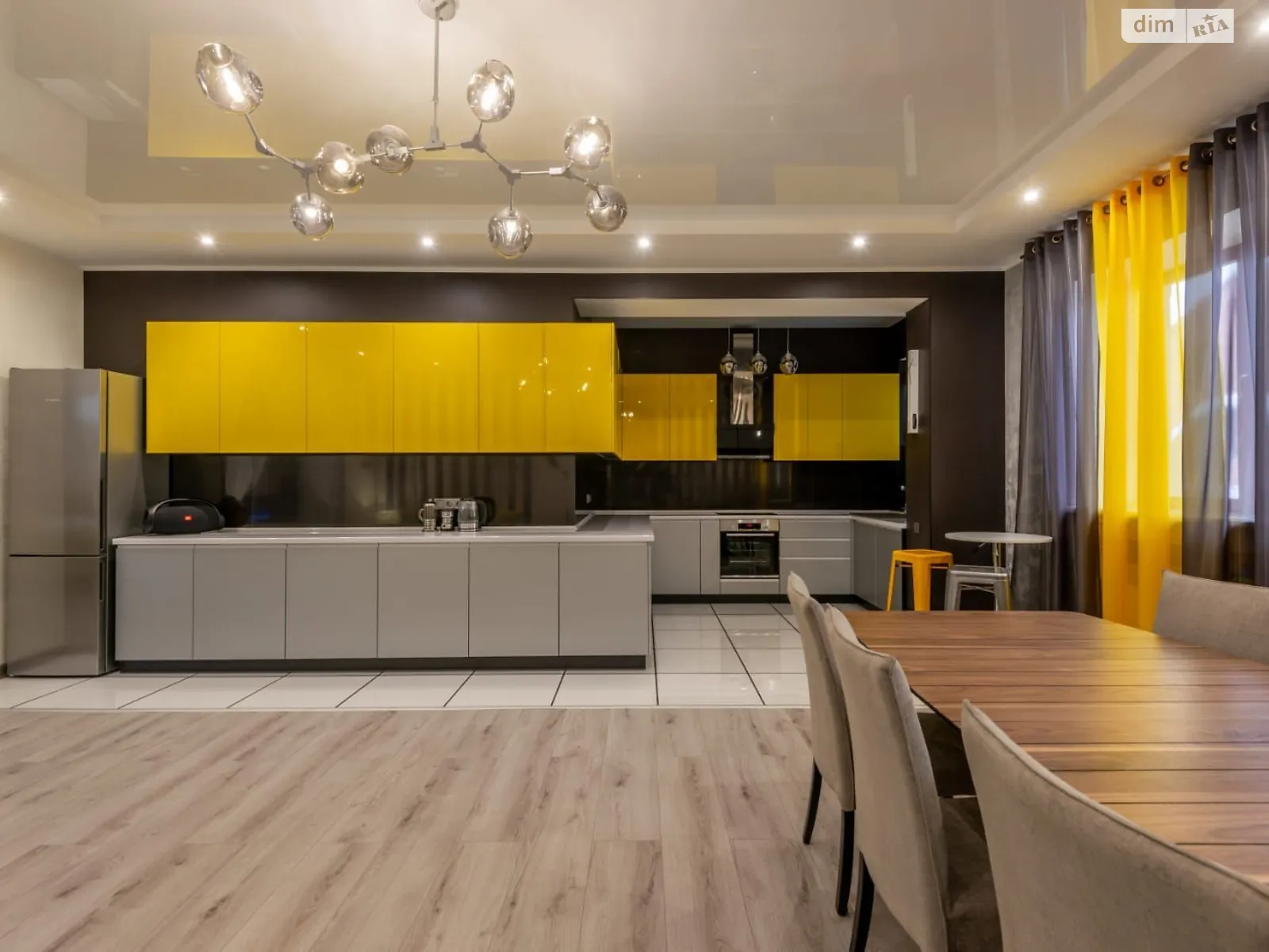 Сдается в аренду дом на 2 этажа с подвалом, цена: 500 $ - фото 1