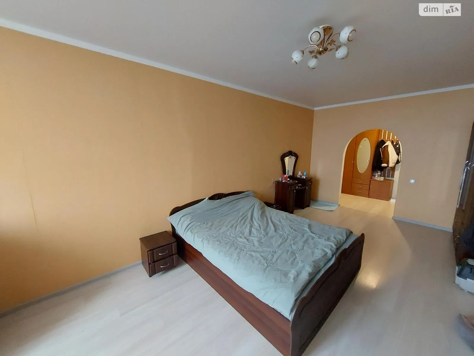 Продається 1-кімнатна квартира 60 кв. м у Києві, Харківське шосе, 19 - фото 1