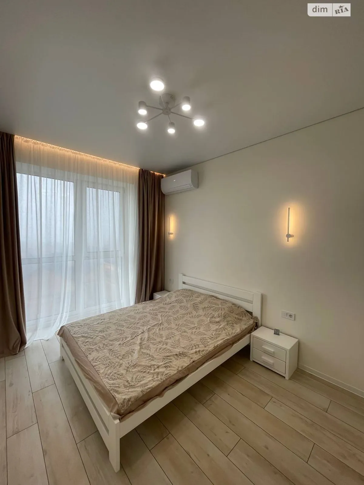 Сдается в аренду 1-комнатная квартира 49.7 кв. м в Днепре, ул. Гаванская, 9Д - фото 1