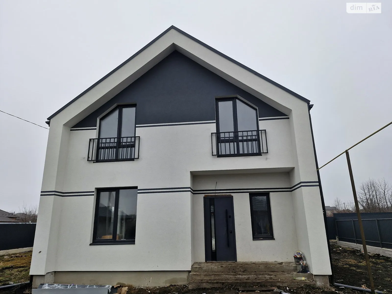 Продается дом на 2 этажа 110 кв. м с баней/сауной, цена: 83000 $ - фото 1