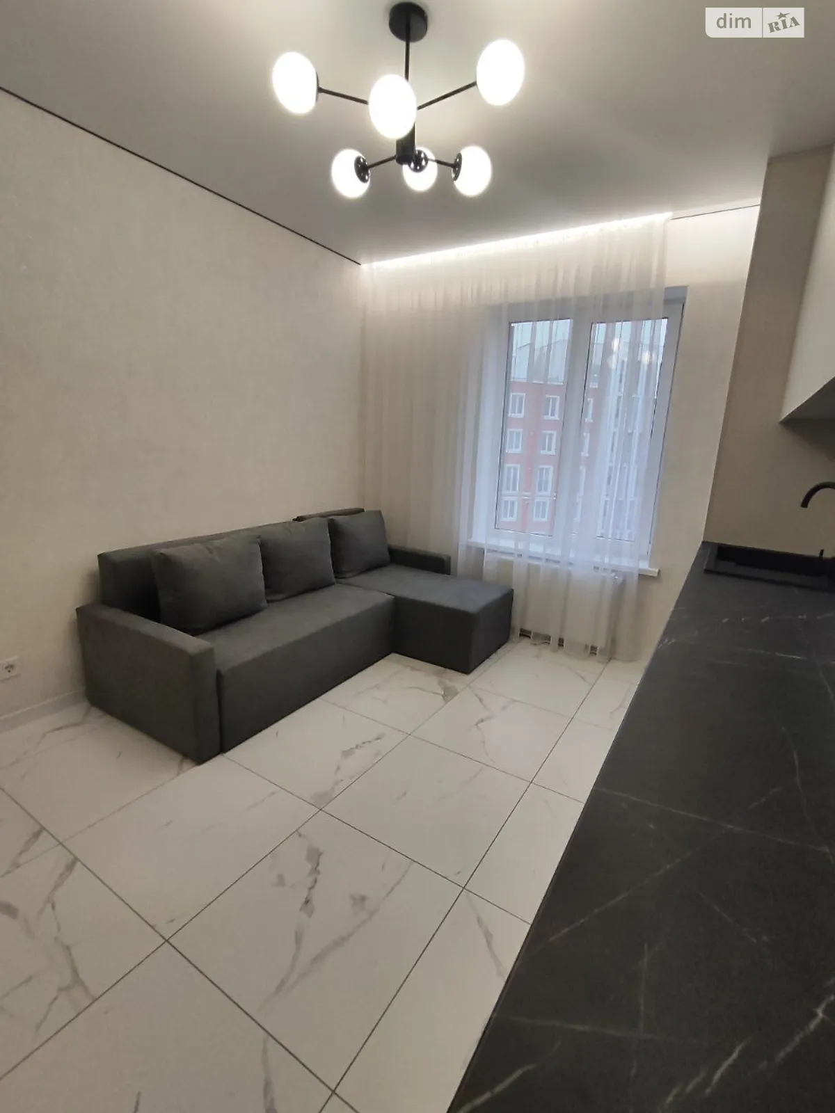 Продается 1-комнатная квартира 34 кв. м в Одессе, ул. Инглези, 2В - фото 1