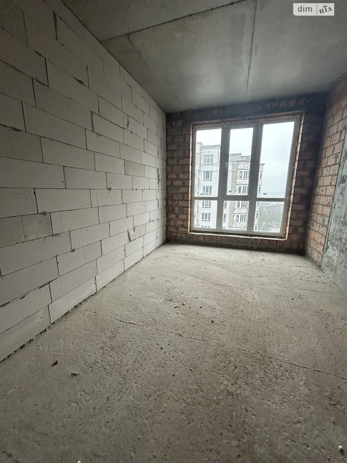 Продается 1-комнатная квартира 37 кв. м в Ирпене, ул. Университетская(Карла Маркса), 1М - фото 1