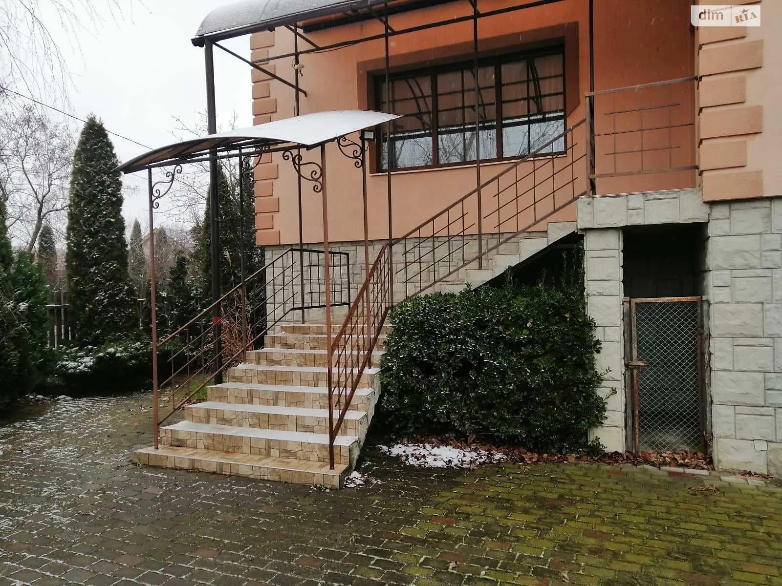 Продается дом на 2 этажа 294 кв. м с террасой, цена: 145000 $ - фото 1