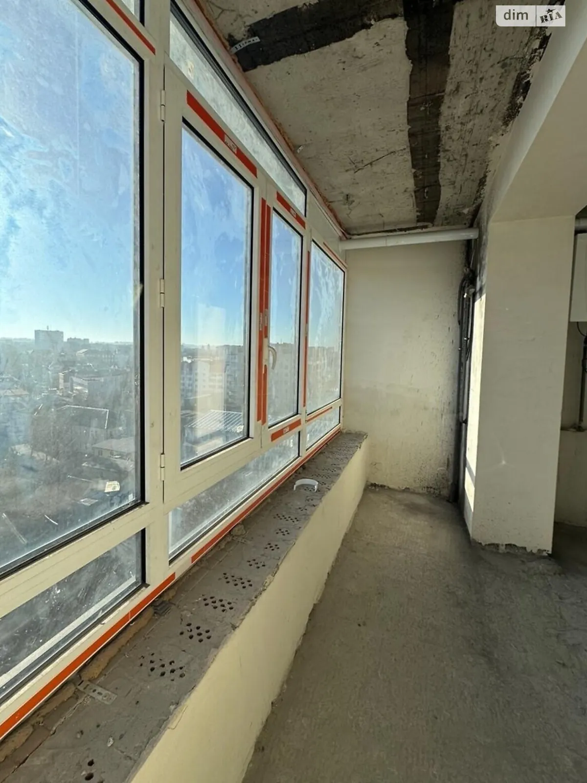 Продається 2-кімнатна квартира 68 кв. м у Хмельницькому, вул. Подільська, 70 - фото 1
