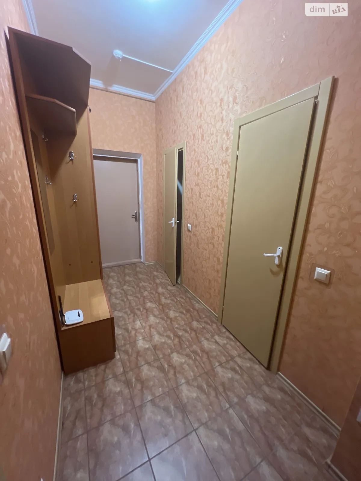 Сдается в аренду 1-комнатная квартира 54 кв. м в Киеве, ул. Градинская, 1 - фото 1