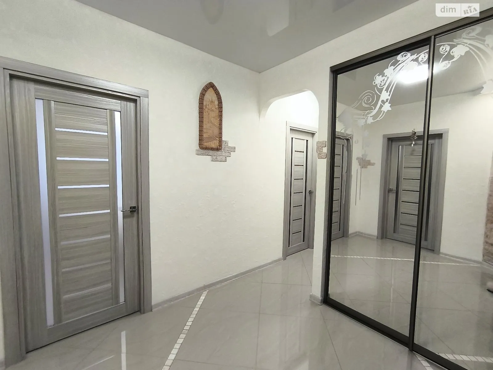 Продается 2-комнатная квартира 63.9 кв. м в Крыжановка, ул. Академика Сахарова, 3В - фото 1