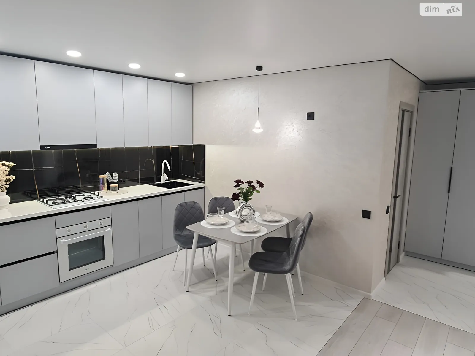 2-кімнатна квартира 58 кв. м у Тернополі, цена: 66500 $ - фото 1