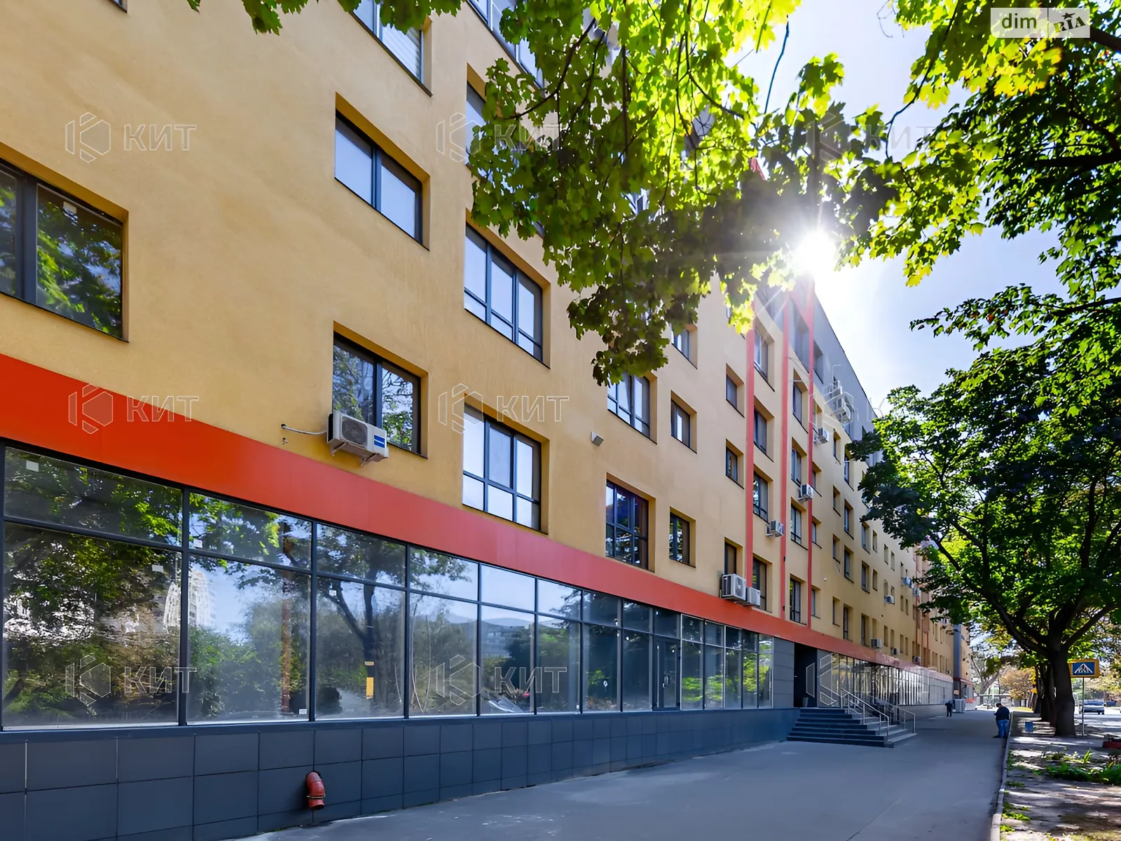 Продается 1-комнатная квартира 35 кв. м в Харькове, просп. Героев Харькова(Московский), 118 - фото 1