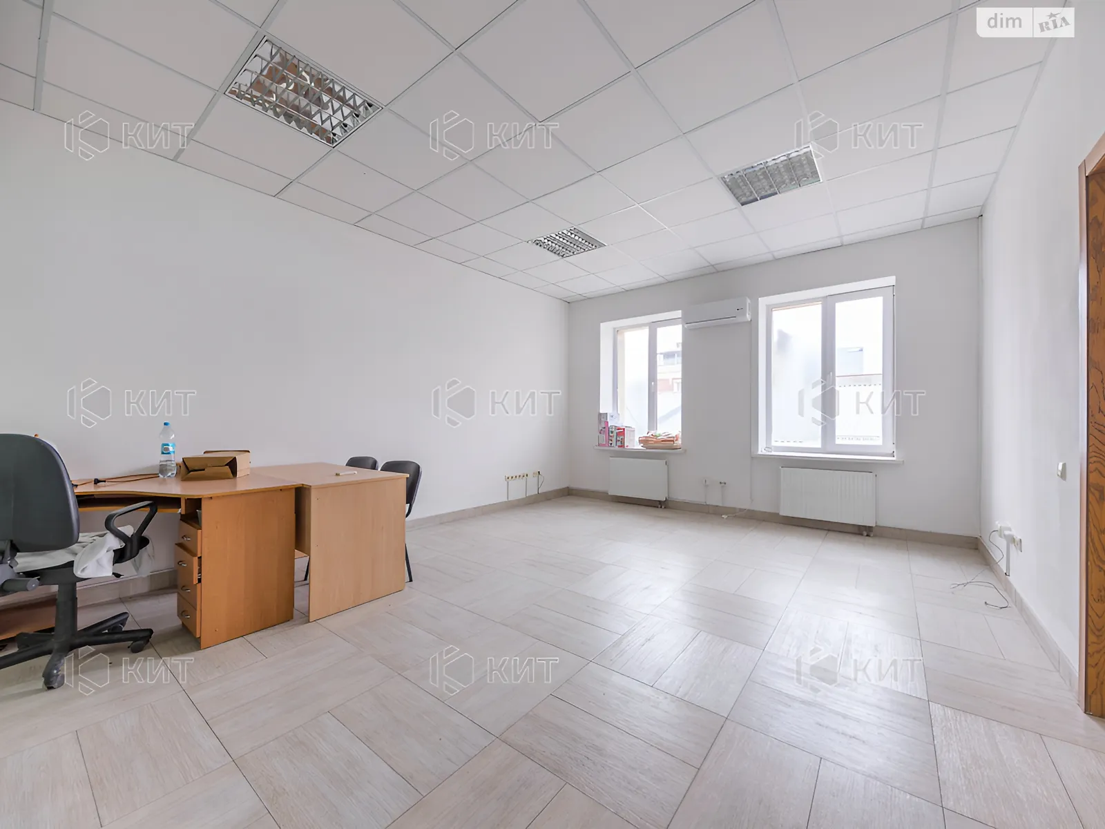 Здається в оренду офіс 195 кв. м в бізнес-центрі, цена: 19500 грн - фото 1