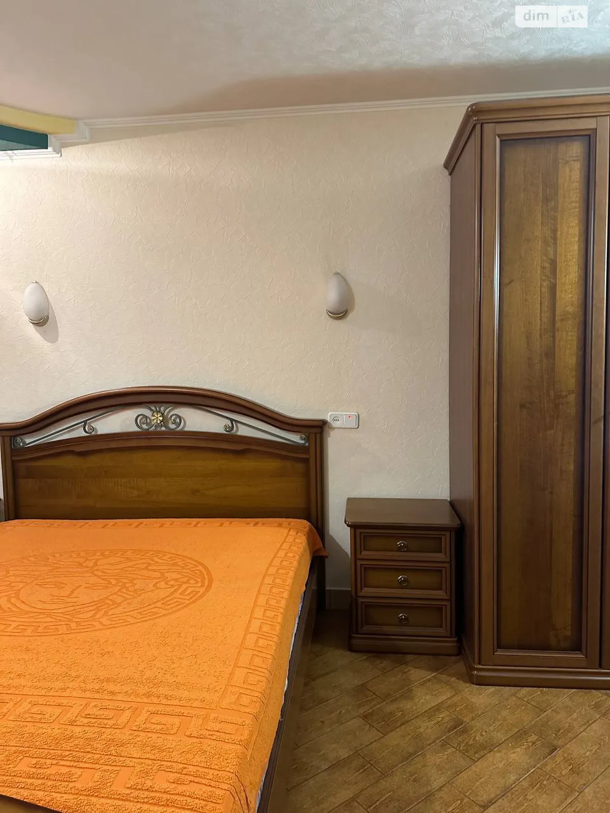 Продається 3-кімнатна квартира 88 кв. м у Хмельницькому, вул. Степана Бандери, 9 - фото 1