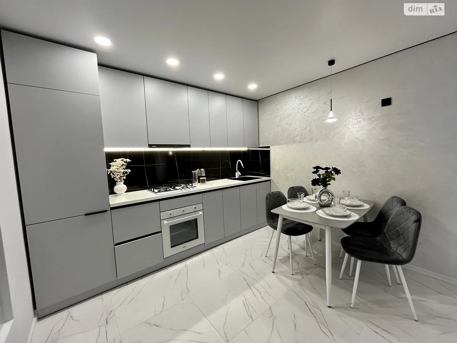 2-кімнатна квартира 58 кв. м у Тернополі, цена: 66500 $ - фото 1
