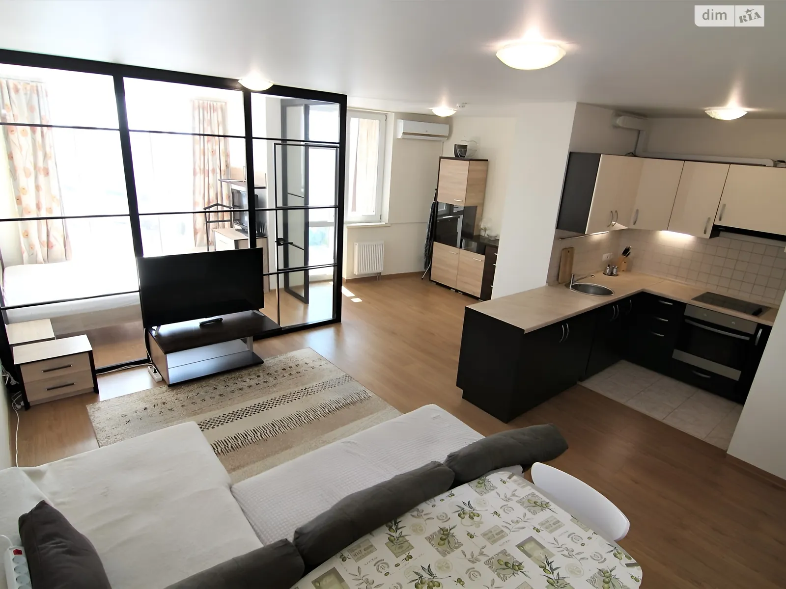 Продается 2-комнатная квартира 70 кв. м в Киеве, просп. Соборности, 30 - фото 1