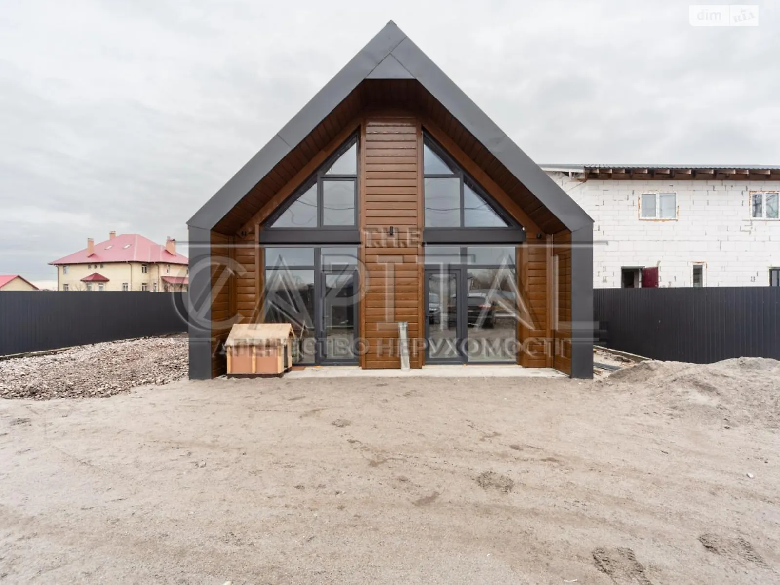 Продается дом на 2 этажа 116 кв. м с подвалом, цена: 105000 $ - фото 1
