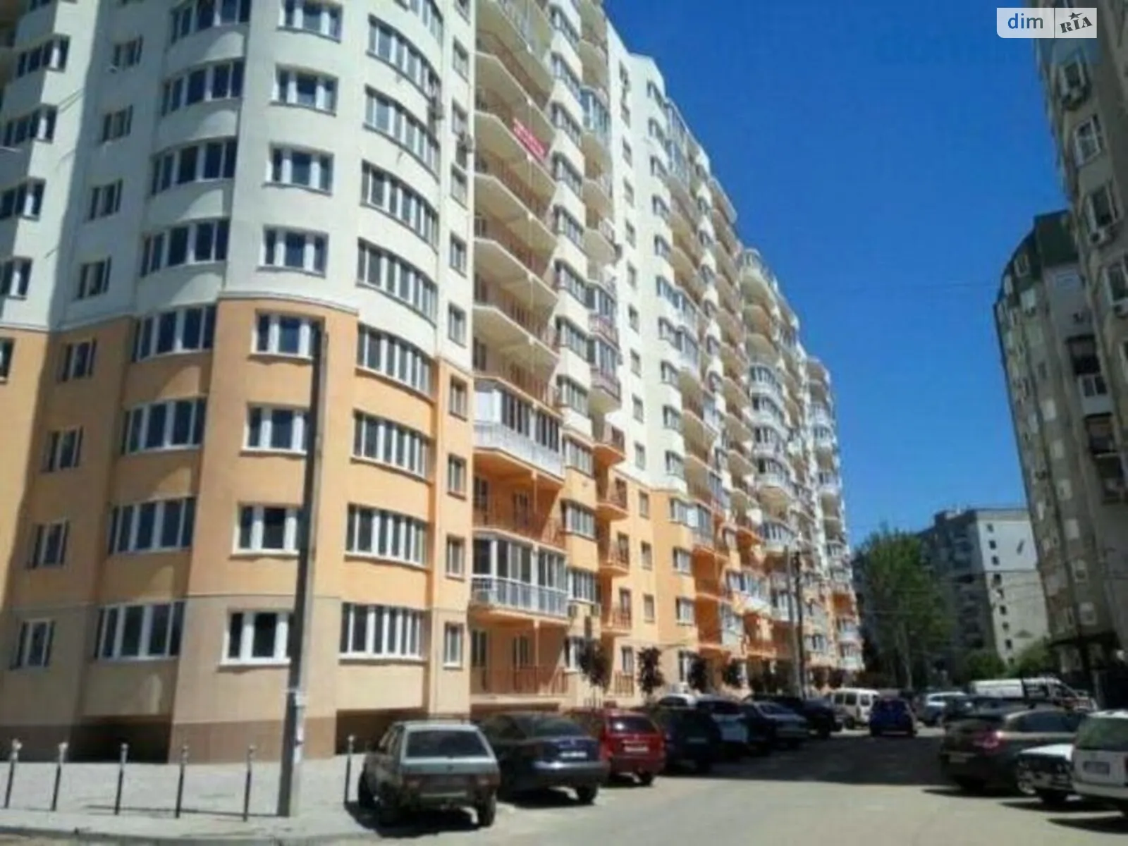 Продается офис 74 кв. м в бизнес-центре, цена: 68750 $ - фото 1