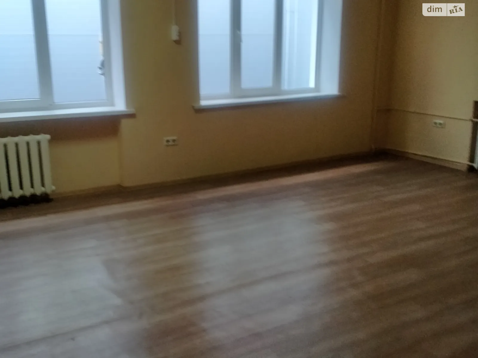 Сдается в аренду офис 100 кв. м в бизнес-центре, цена: 25500 грн - фото 1
