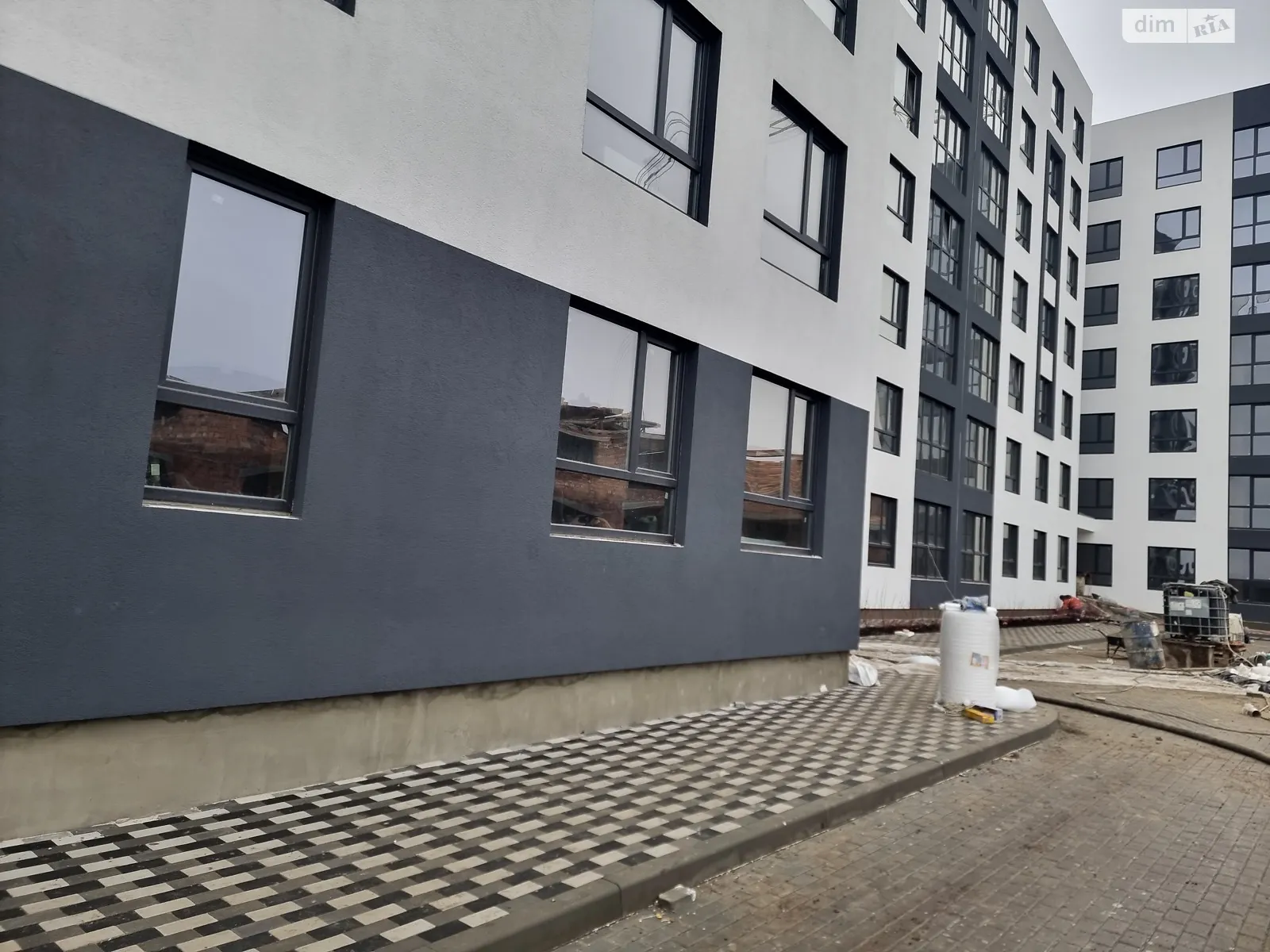 Продается 1-комнатная квартира 24 кв. м в Гостомеле, ул. Мирная, 3З - фото 1